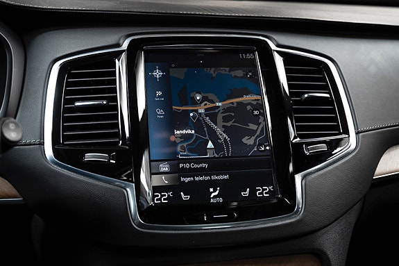 Volvo XC90 24 of 30