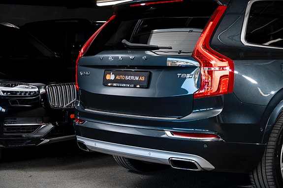 Volvo XC90 6 of 30