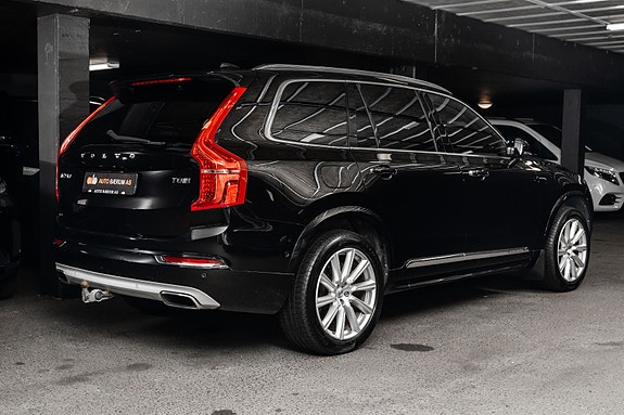 Volvo XC90 6 of 30