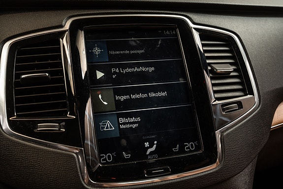 Volvo XC90 21 of 30