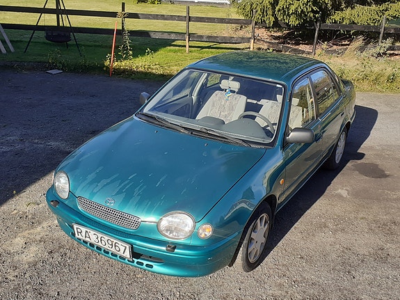 Toyota Corolla 20 of 30
