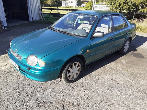 Toyota Corolla 18 of 30