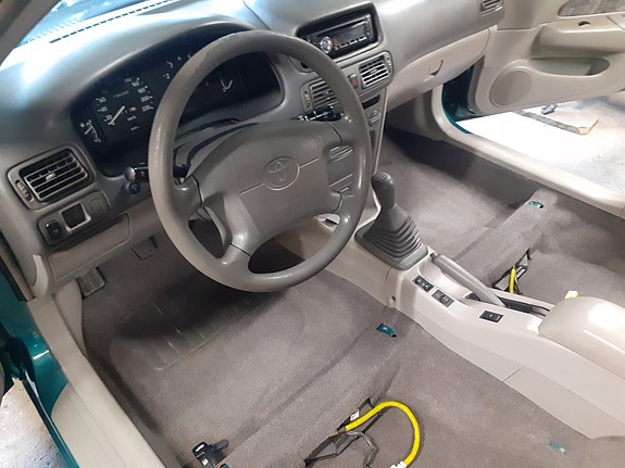 Toyota Corolla 5 of 30