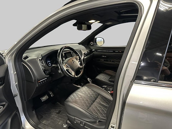 Mitsubishi Outlander 7 of 21
