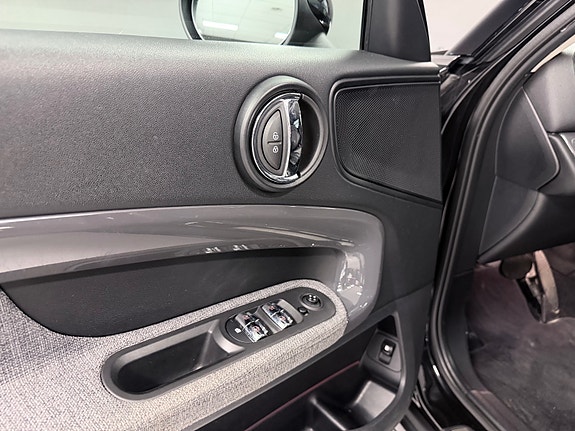 MINI Countryman Cooper SE 15 of 30