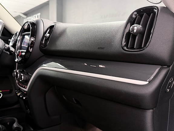 MINI Countryman Cooper SE 24 of 30