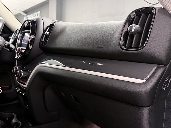 MINI Countryman Cooper SE 25 of 30