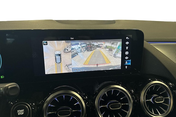 Mercedes-Benz EQA300 13 of 22