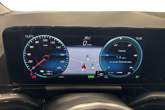 Mercedes-Benz EQA300 8 of 22