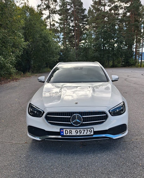 Mercedes-Benz E300 de 10 of 30