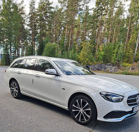 Mercedes-Benz E300 de 15 of 30