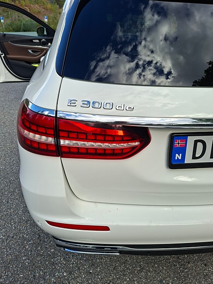 Mercedes-Benz E300 de 7 of 30