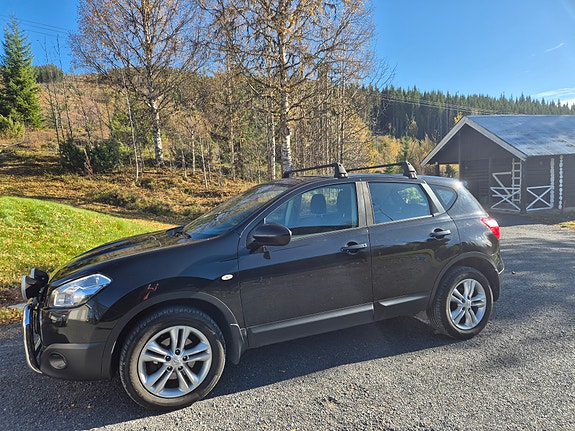 Nissan Qashqai 2 of 5