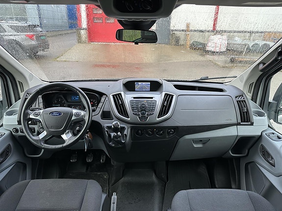 Ford Transit 17 of 17