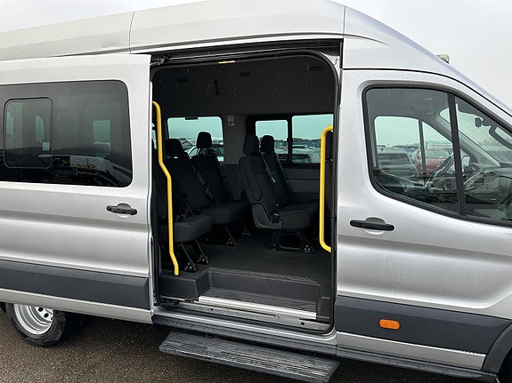 Ford Transit 11 of 17