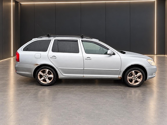 Skoda Octavia 5 of 30