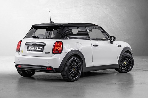 MINI Cooper SE 3 of 22