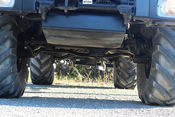 Mercedes-Benz U1450-427 6 of 30