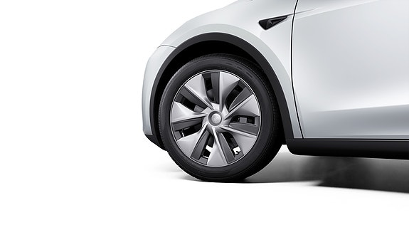 Tesla Model Y 4 of 5