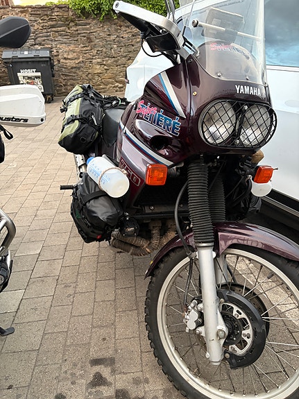 Yamaha XTZ 750 3 of 4