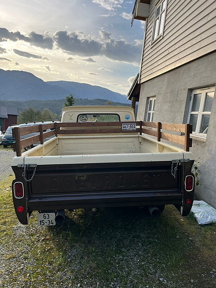 Chevrolet C10 6 of 15