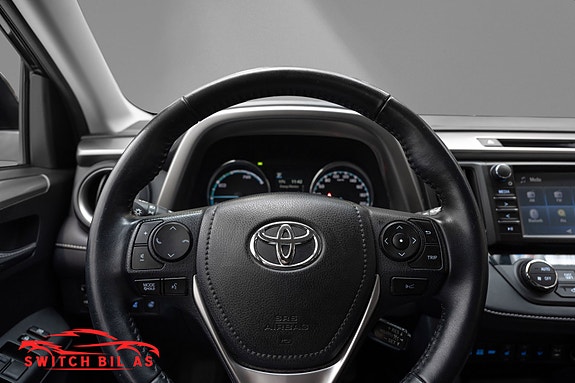 Toyota RAV4 17 of 24