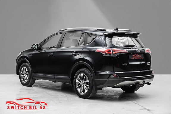 Toyota RAV4 7 of 24