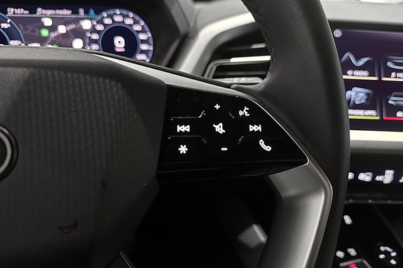 Audi Q4 e-tron 15 of 22