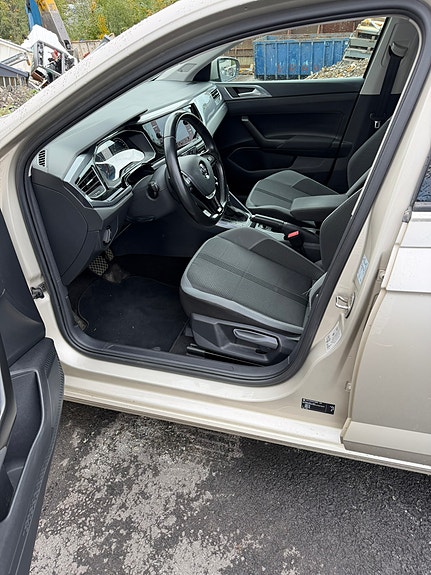 Volkswagen Polo 5 of 9