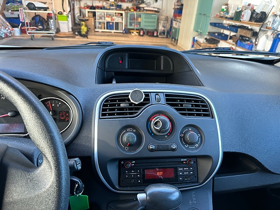 Renault Kangoo Express 14 of 22