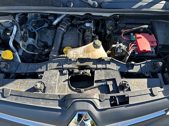 Renault Kangoo Express 16 of 22