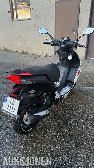 Peugeot Speedfight 2 5 of 12