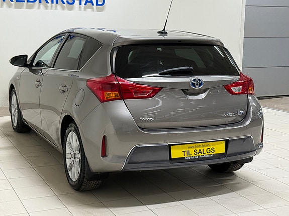 Toyota Auris 13 of 30