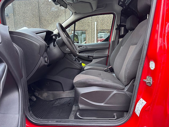 Ford Transit Connect 15 of 30