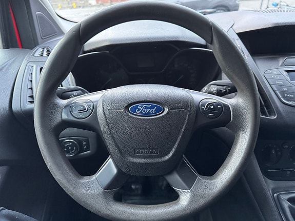 Ford Transit Connect 18 of 30