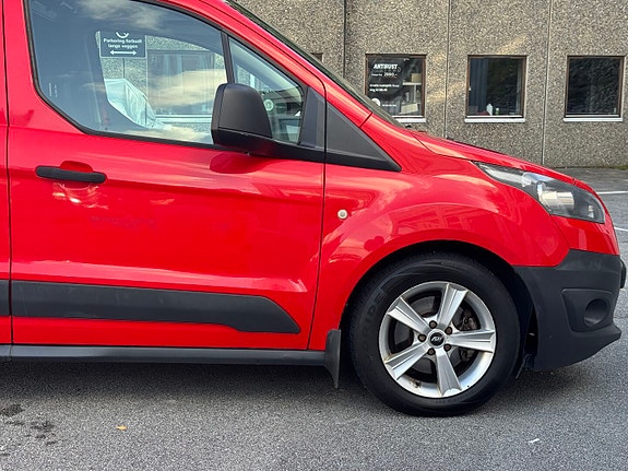 Ford Transit Connect 7 of 30