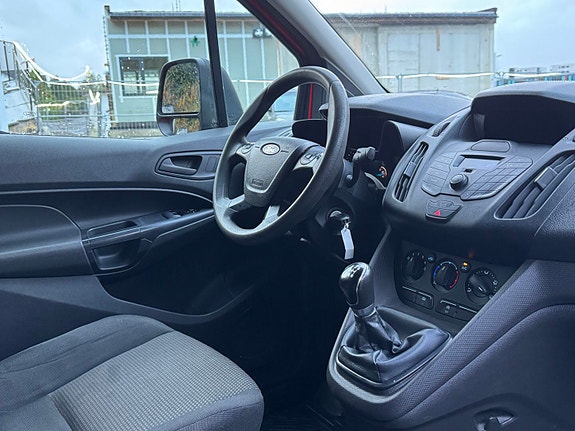 Ford Transit Connect 22 of 30