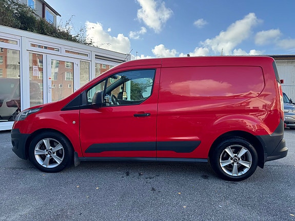 Ford Transit Connect 12 of 30
