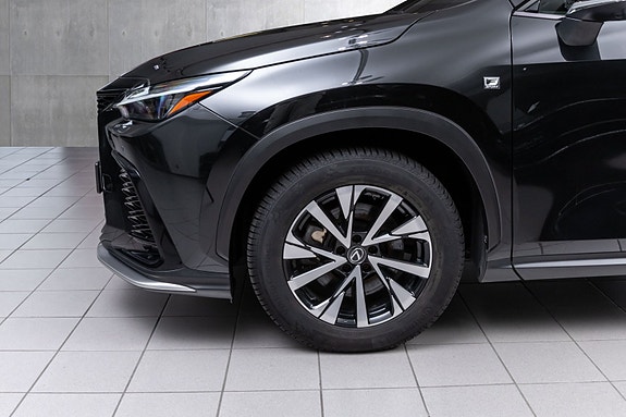 Lexus NX450h 2 of 8