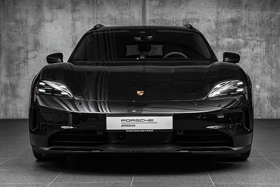 Porsche Taycan 6 of 30