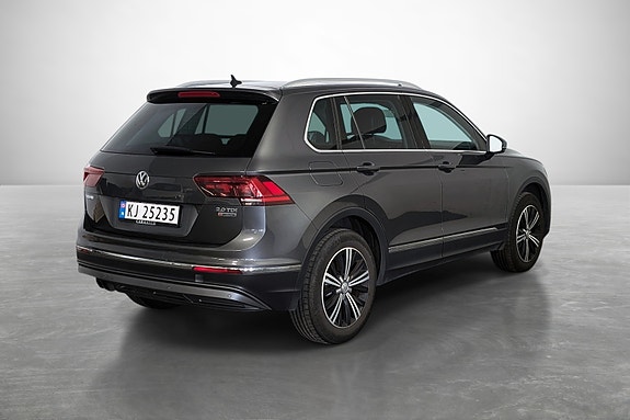Volkswagen Tiguan 6 of 25