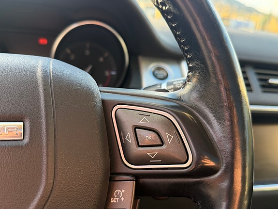 Land Rover Range Rover 19 of 30