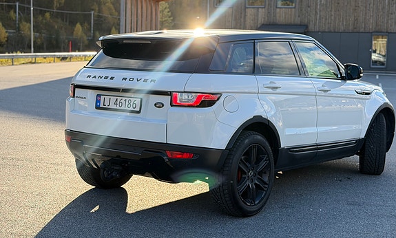 Land Rover Range Rover 4 of 30