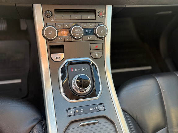 Land Rover Range Rover 24 of 30