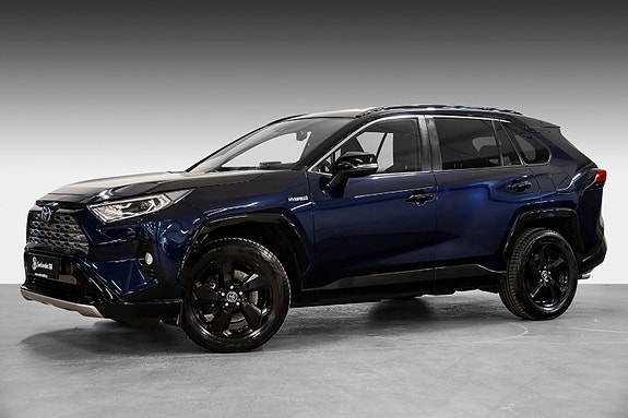 Toyota RAV4 2 of 30
