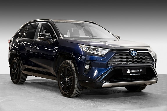 Toyota RAV4 7 of 30
