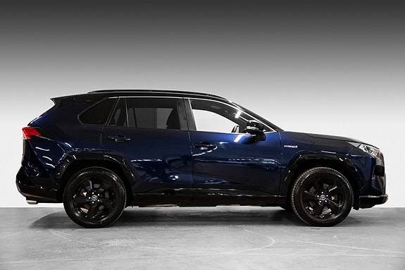 Toyota RAV4 6 of 30