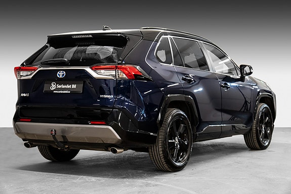 Toyota RAV4 5 of 30
