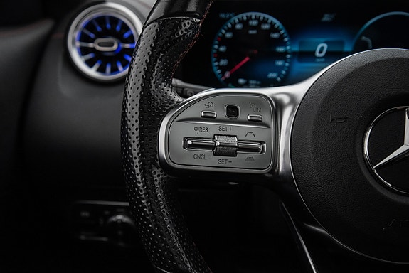Mercedes-Benz EQA350 18 of 30