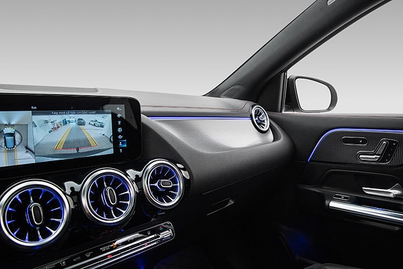 Mercedes-Benz EQA350 21 of 30